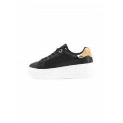 Particolare banda laterale Geo Classic e lacci neri sneaker Alviero Martini.